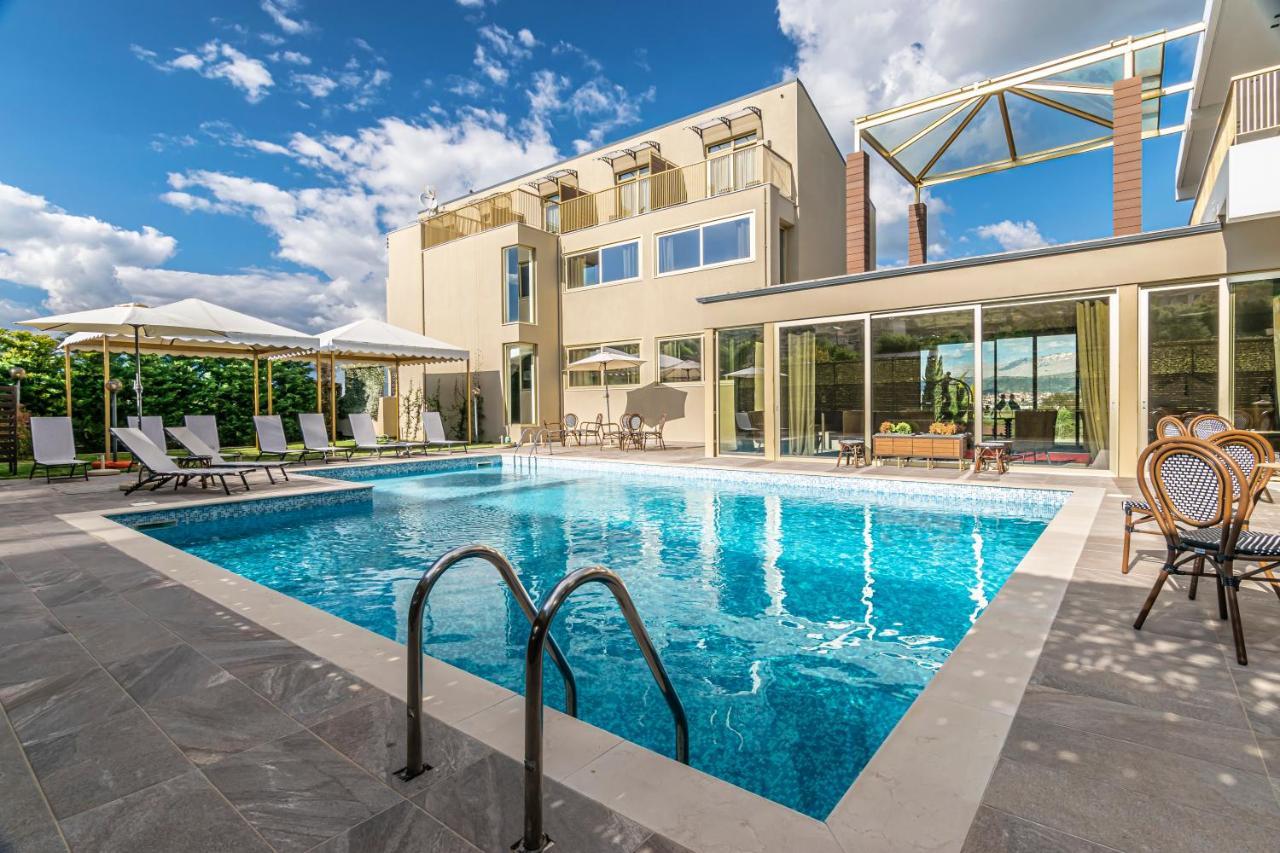 Golden Suites & Spa Neochoropoulo エクステリア 写真