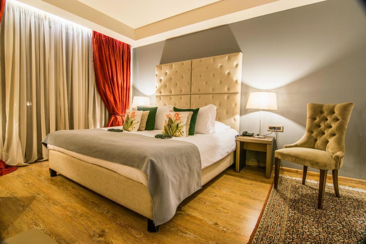 Golden Suites & Spa Neochoropoulo エクステリア 写真
