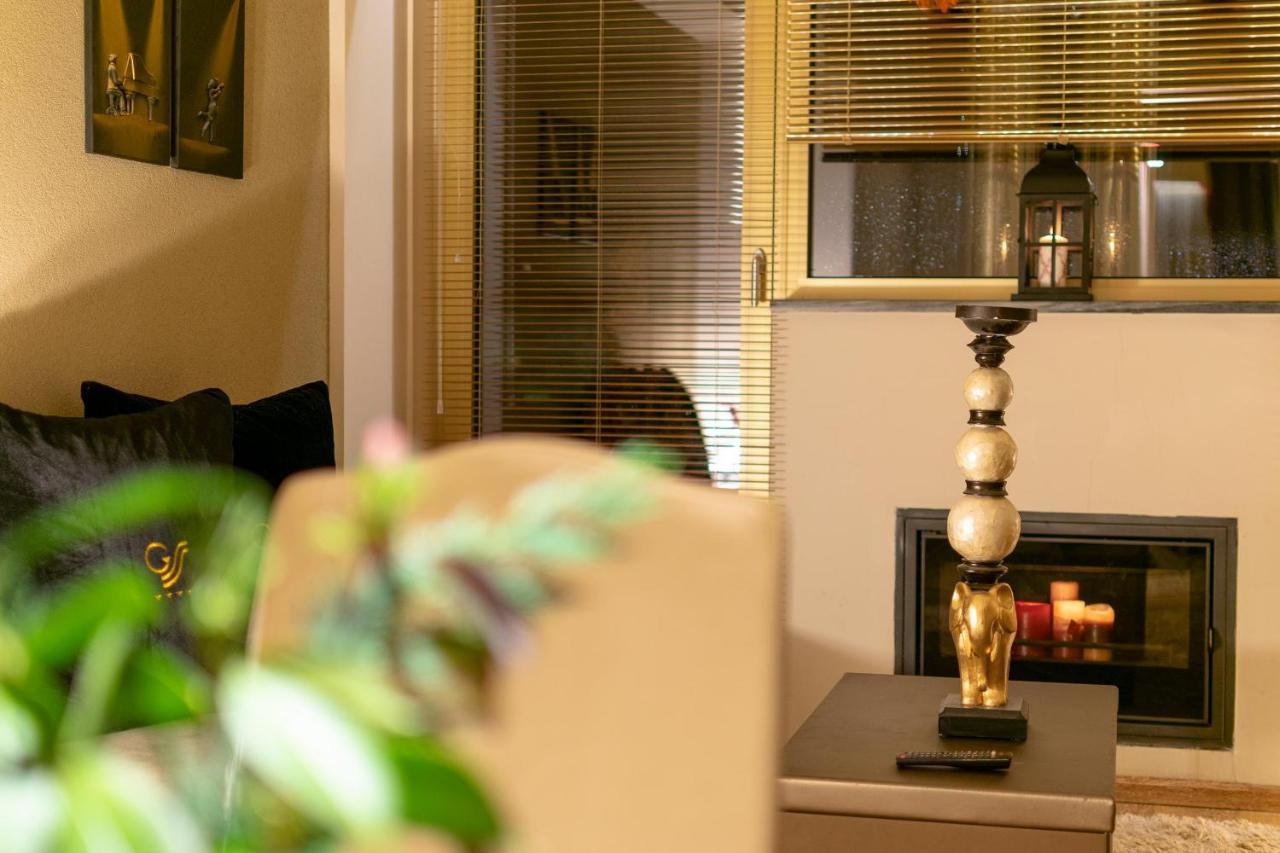 Golden Suites & Spa Neochoropoulo エクステリア 写真