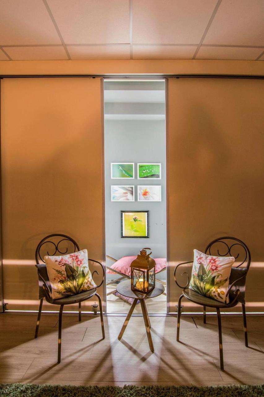 Golden Suites & Spa Neochoropoulo エクステリア 写真